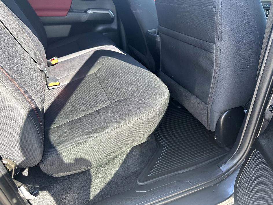 2021 Toyota Tacoma SR5 photo 15
