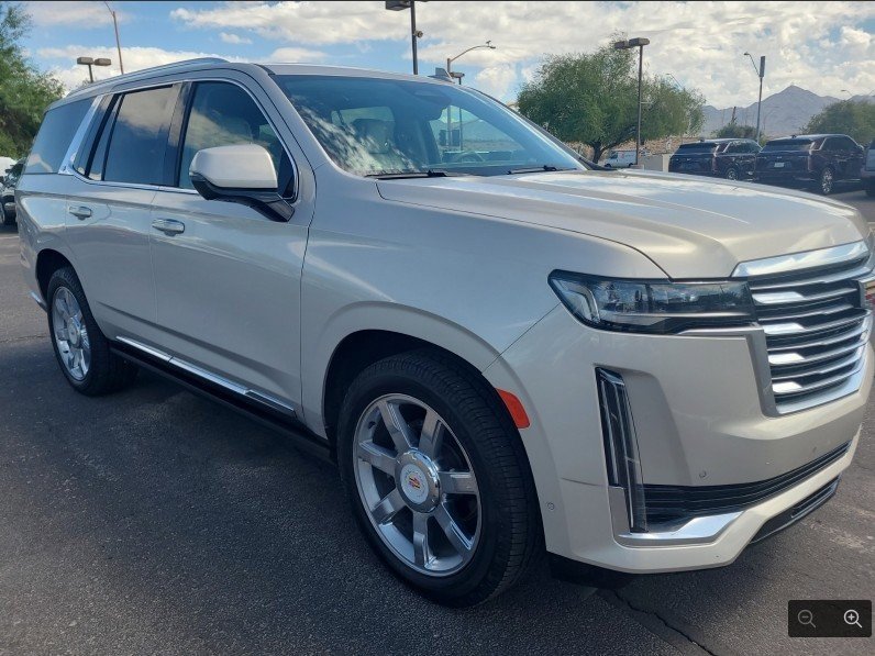 2022 Cadillac Escalade Premium Luxury Platinum photo 2