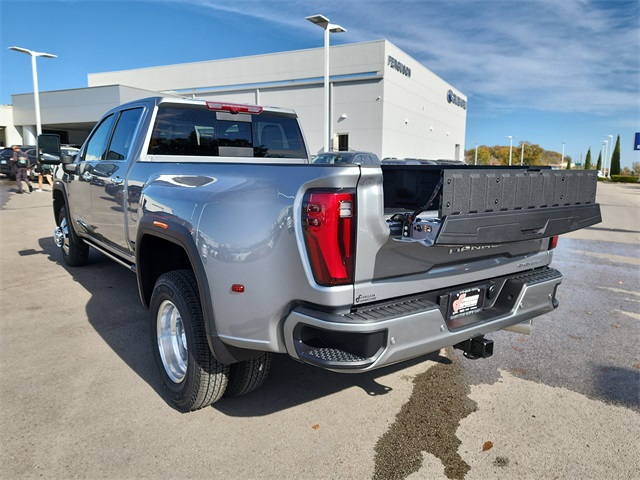 2026 Gmc Sierra 3500 HD Denali photo 4