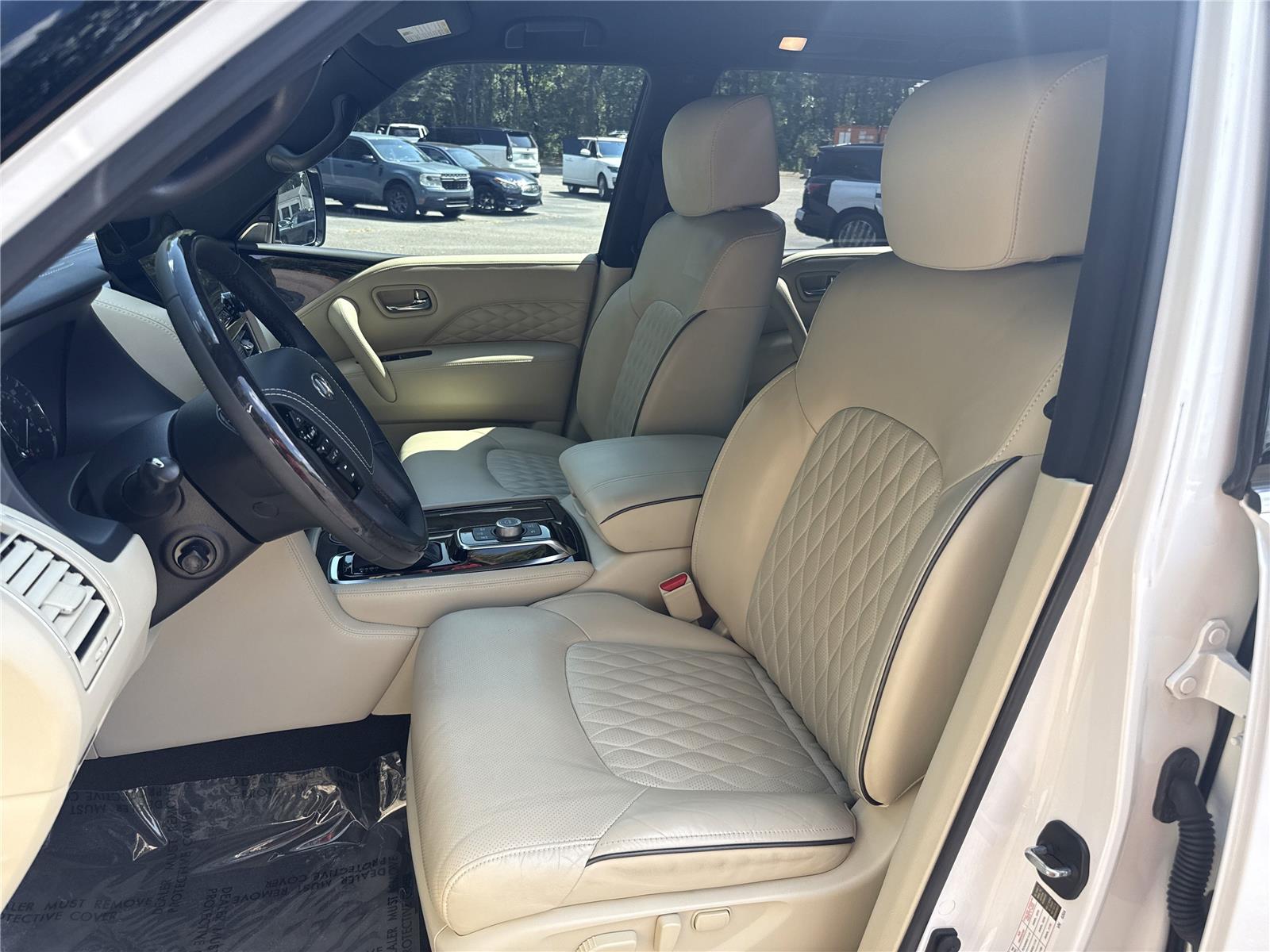 2022 Infiniti QX80 Sensory photo 5
