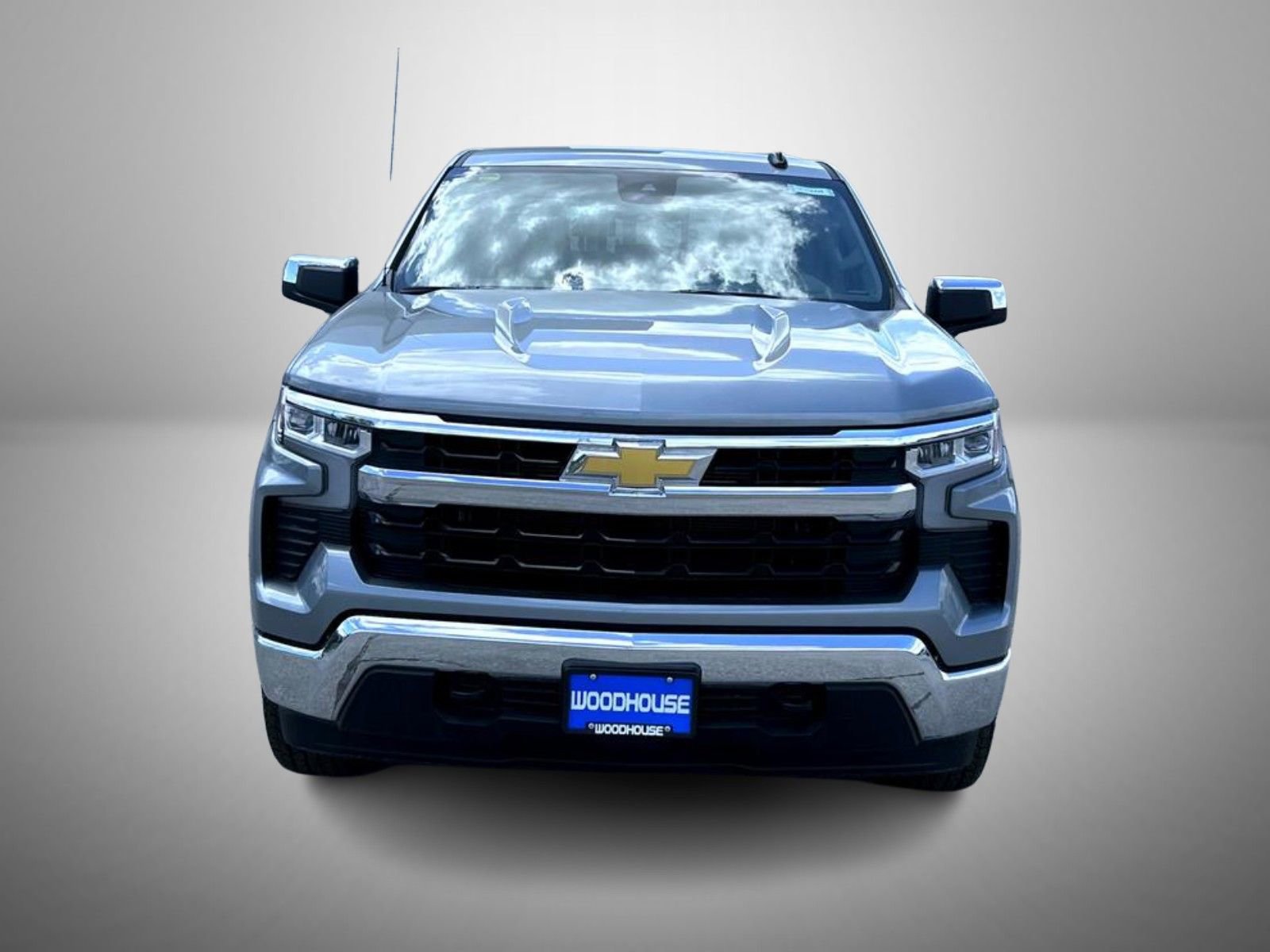 2025 Chevrolet Silverado 1500 LT photo 2
