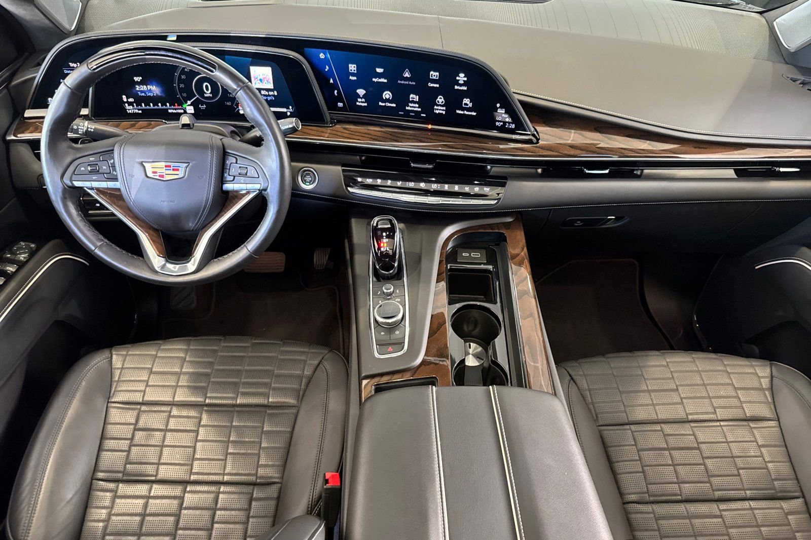 2024 Cadillac Escalade ESV Sport Platinum photo 12