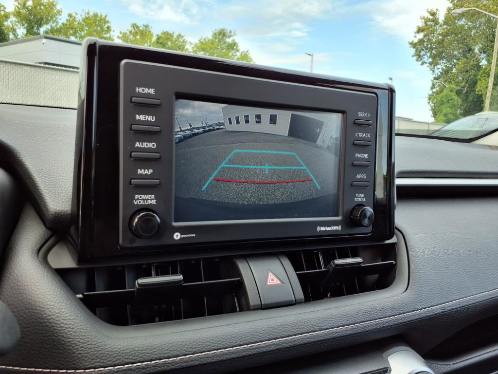 2022 Toyota RAV4 XLE photo 10