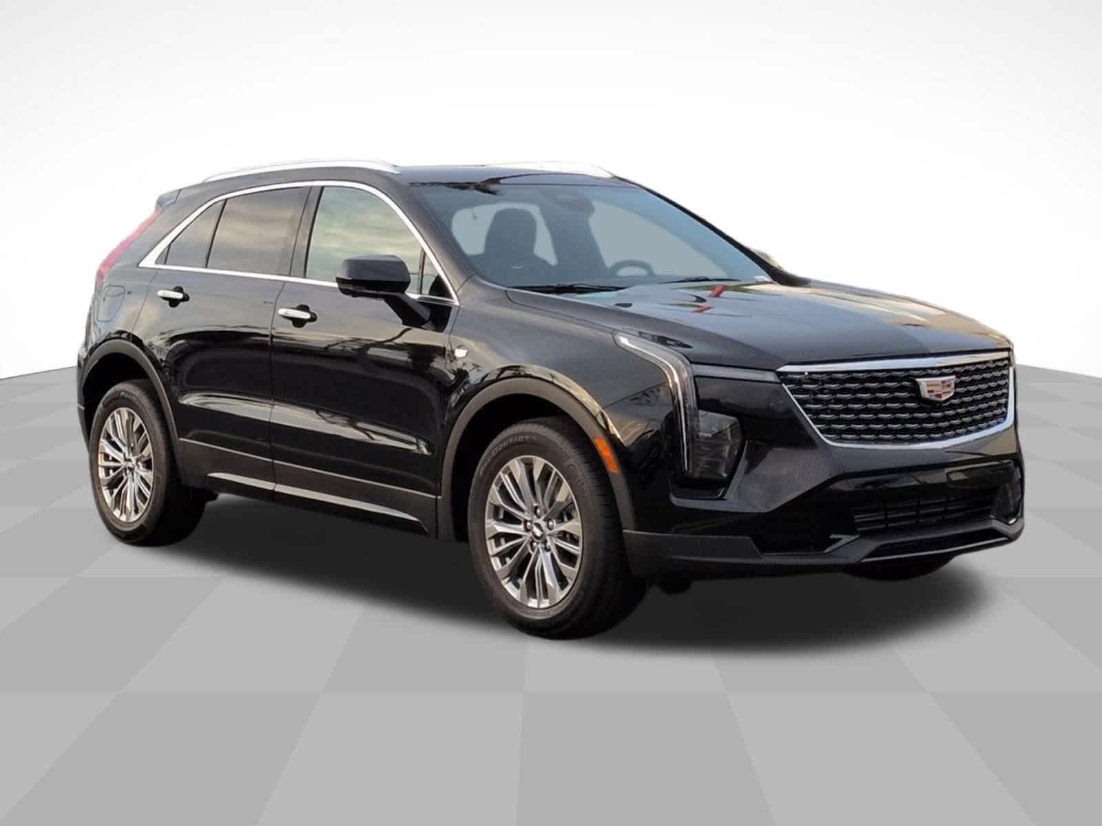 2025 Cadillac XT4 Premium Luxury photo 2