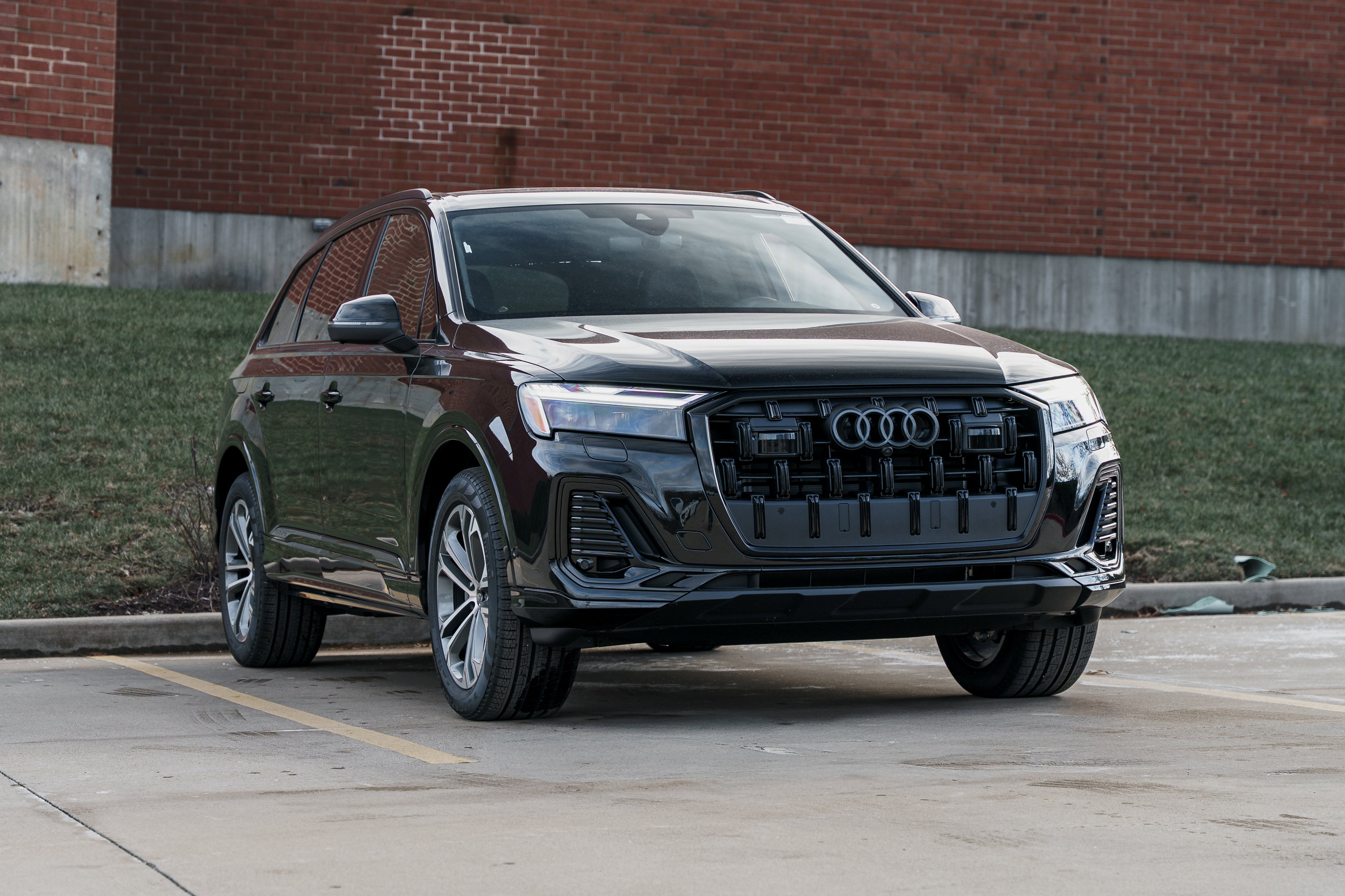 2026 Audi Q7 Premium's photo