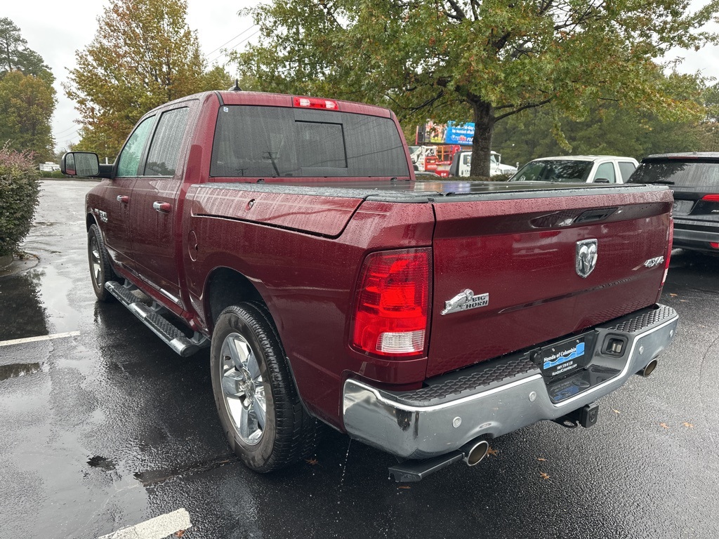 2016 Ram 1500 SLT photo 4