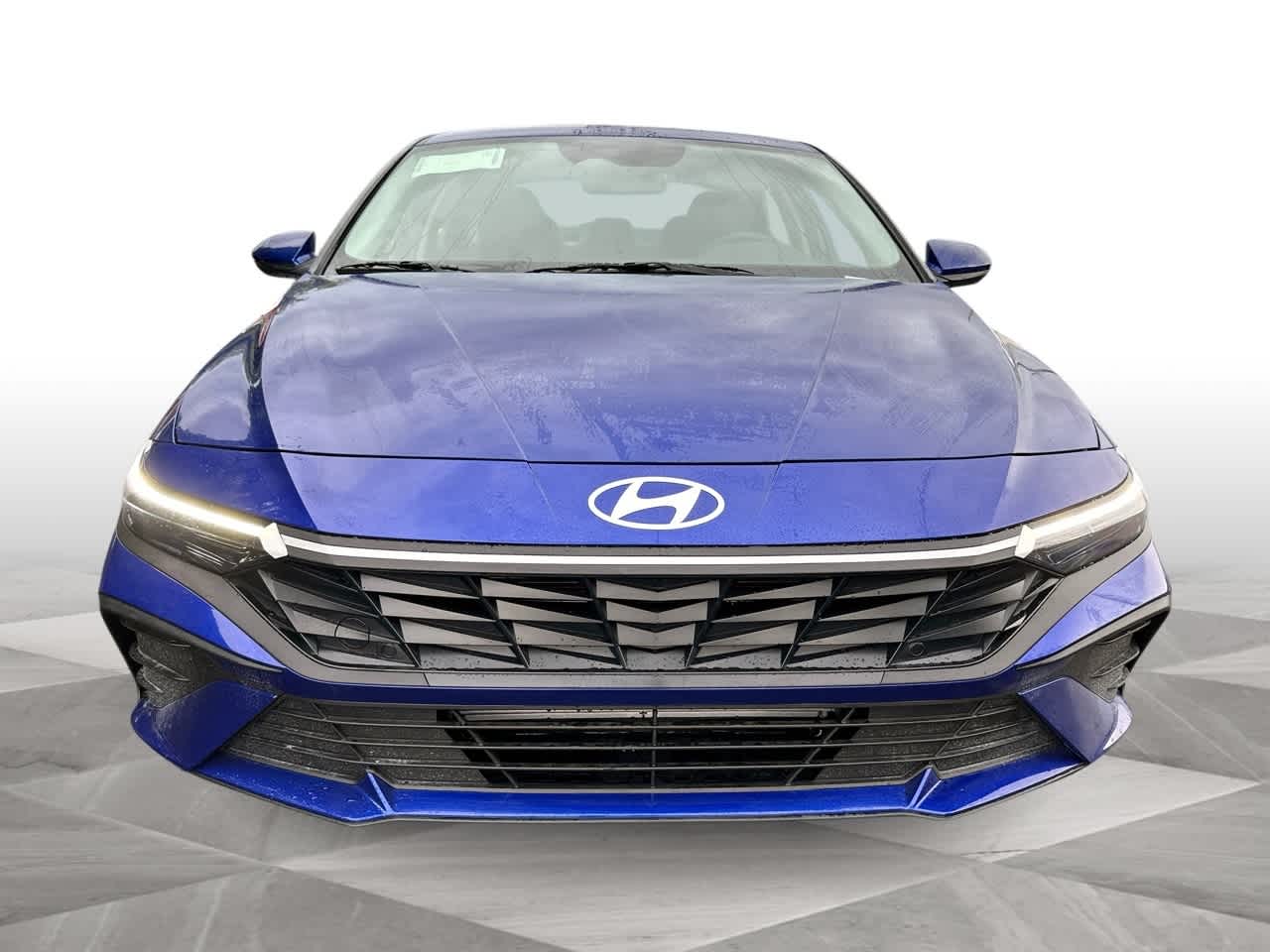 2025 Hyundai Elantra SE photo 3