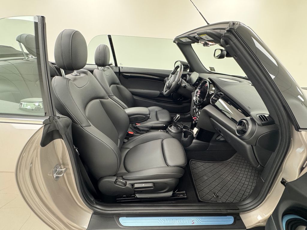 2023 Mini Cooper Convertible S photo 21