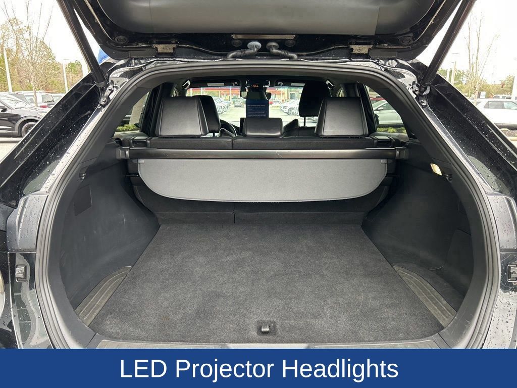 2022 Toyota Venza XLE photo 4