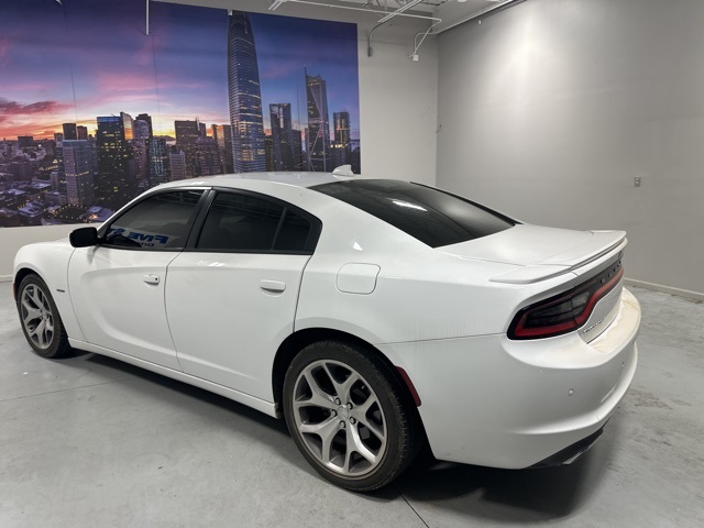 2015 Dodge Charger R/T photo 5