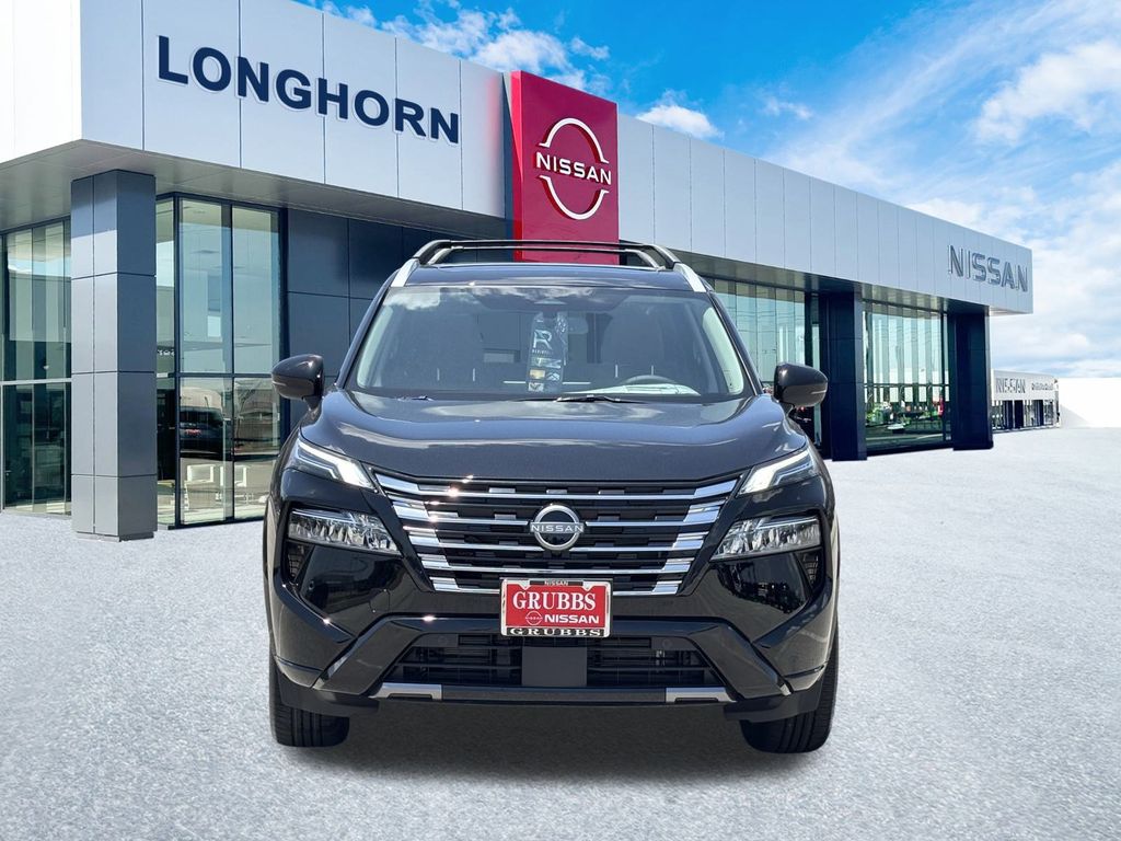 2025 Nissan Rogue Platinum photo 2