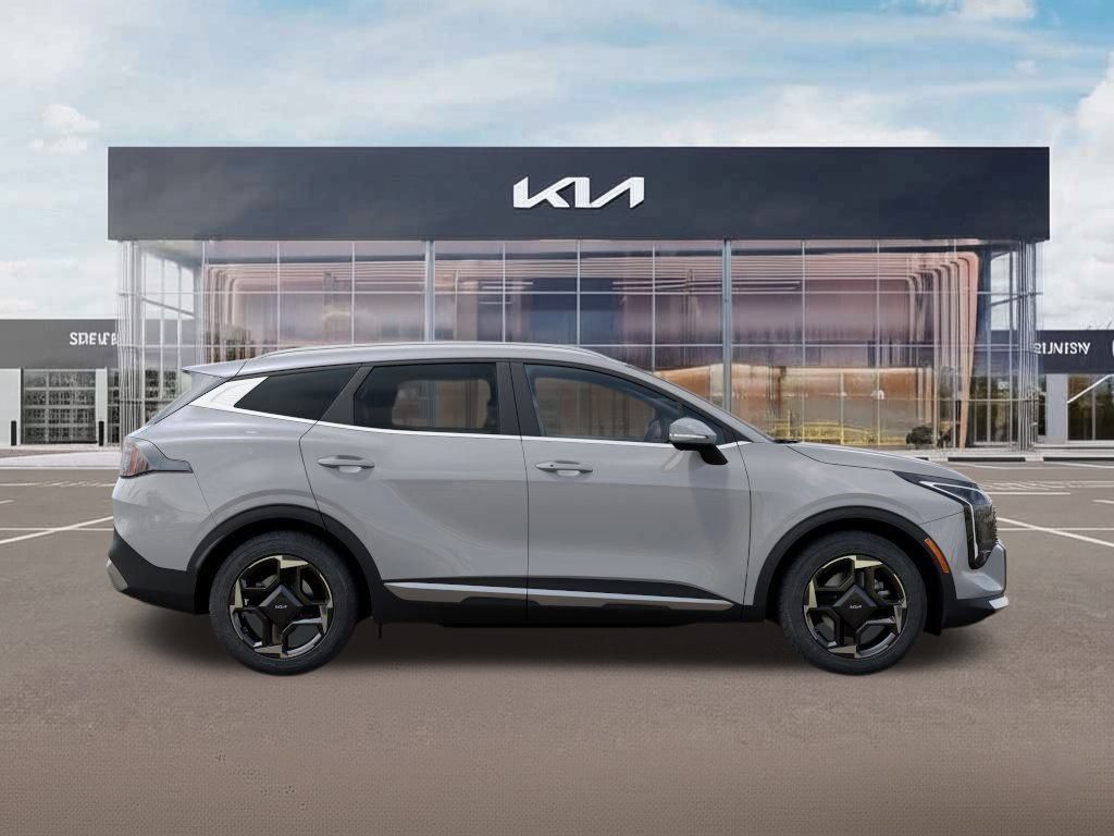 2026 Kia Sportage EX photo 4
