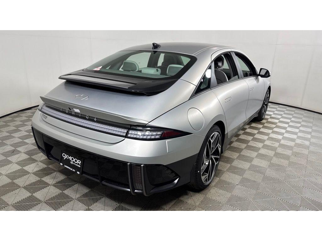 2025 Hyundai Ioniq 6 SEL photo 4