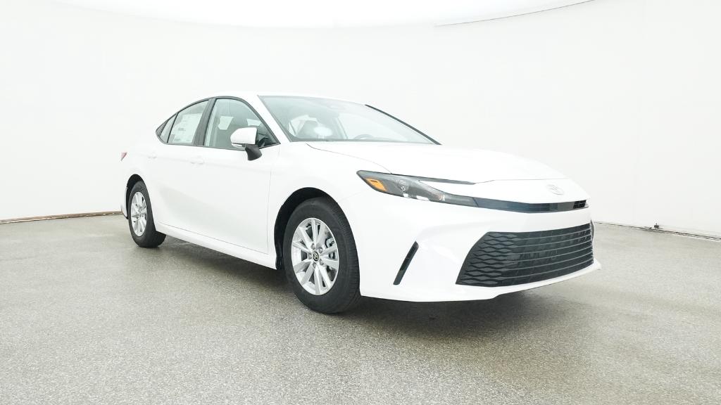 2025 Toyota Camry LE photo 29