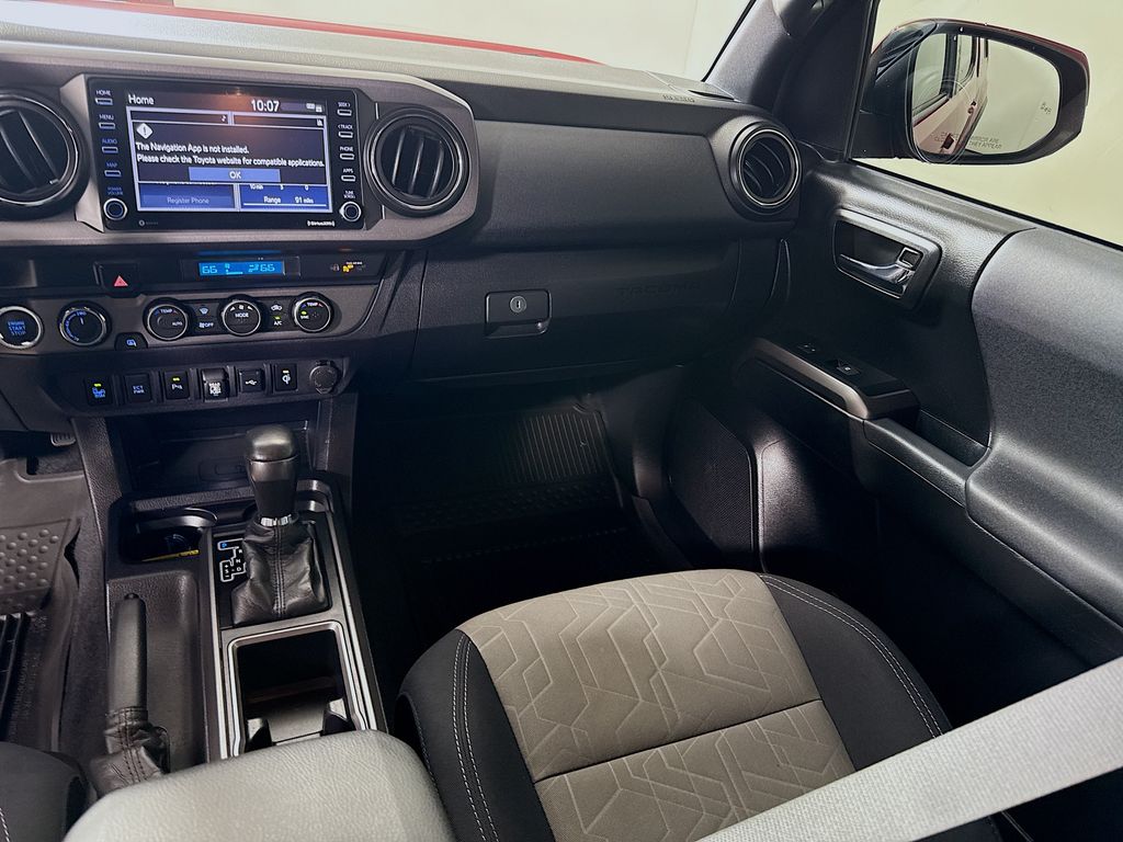 2021 Toyota Tacoma TRD photo 20