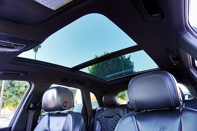 Used 2018  Audi 3.0T Prestige image 16