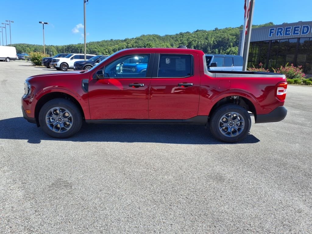 2025 Ford Maverick XLT photo 2