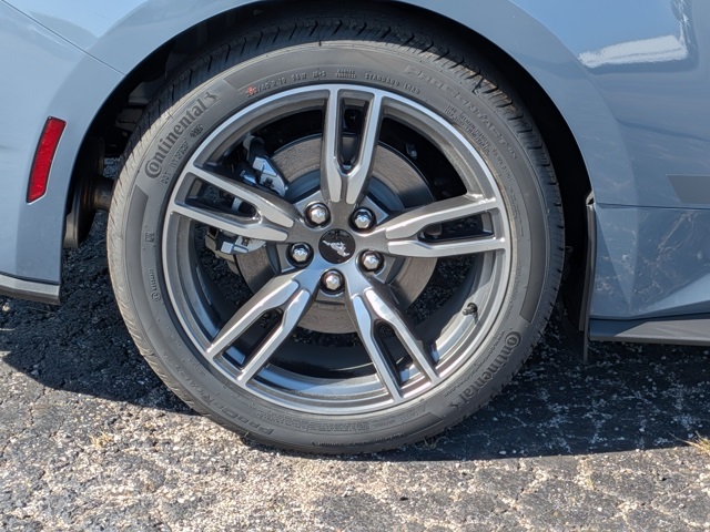 2025 Ford Mustang EcoBoost Premium photo 7