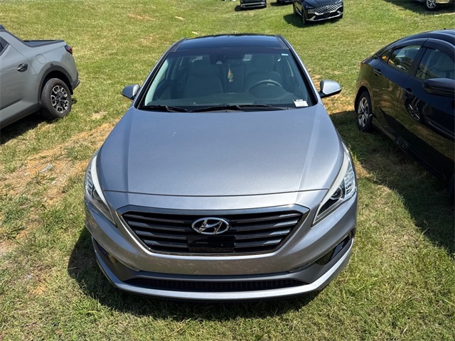 2016 Hyundai Sonata Base photo 2
