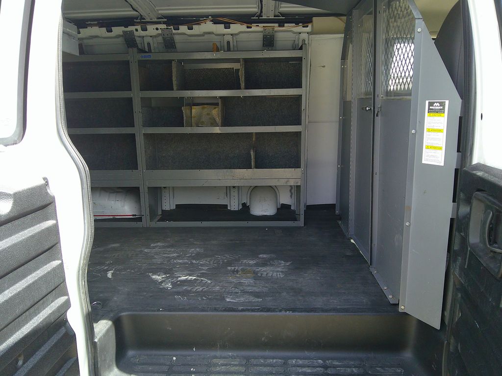 2017 Chevrolet Express 2500 Work Van photo 11