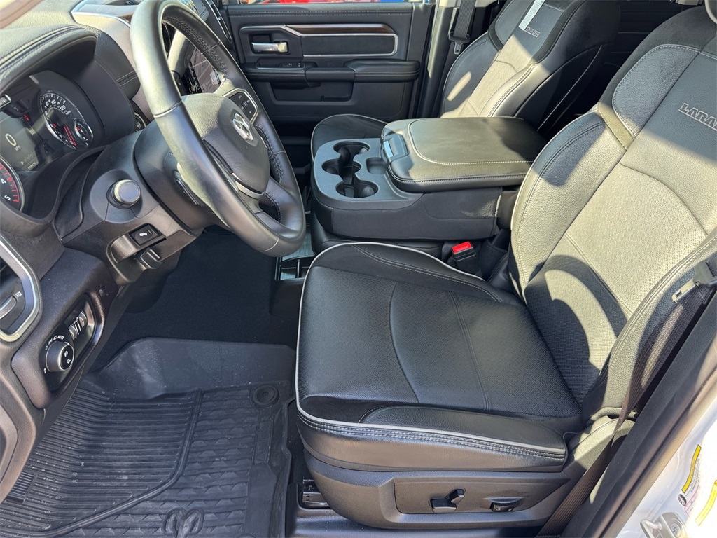2024 Ram 3500 Laramie photo 11