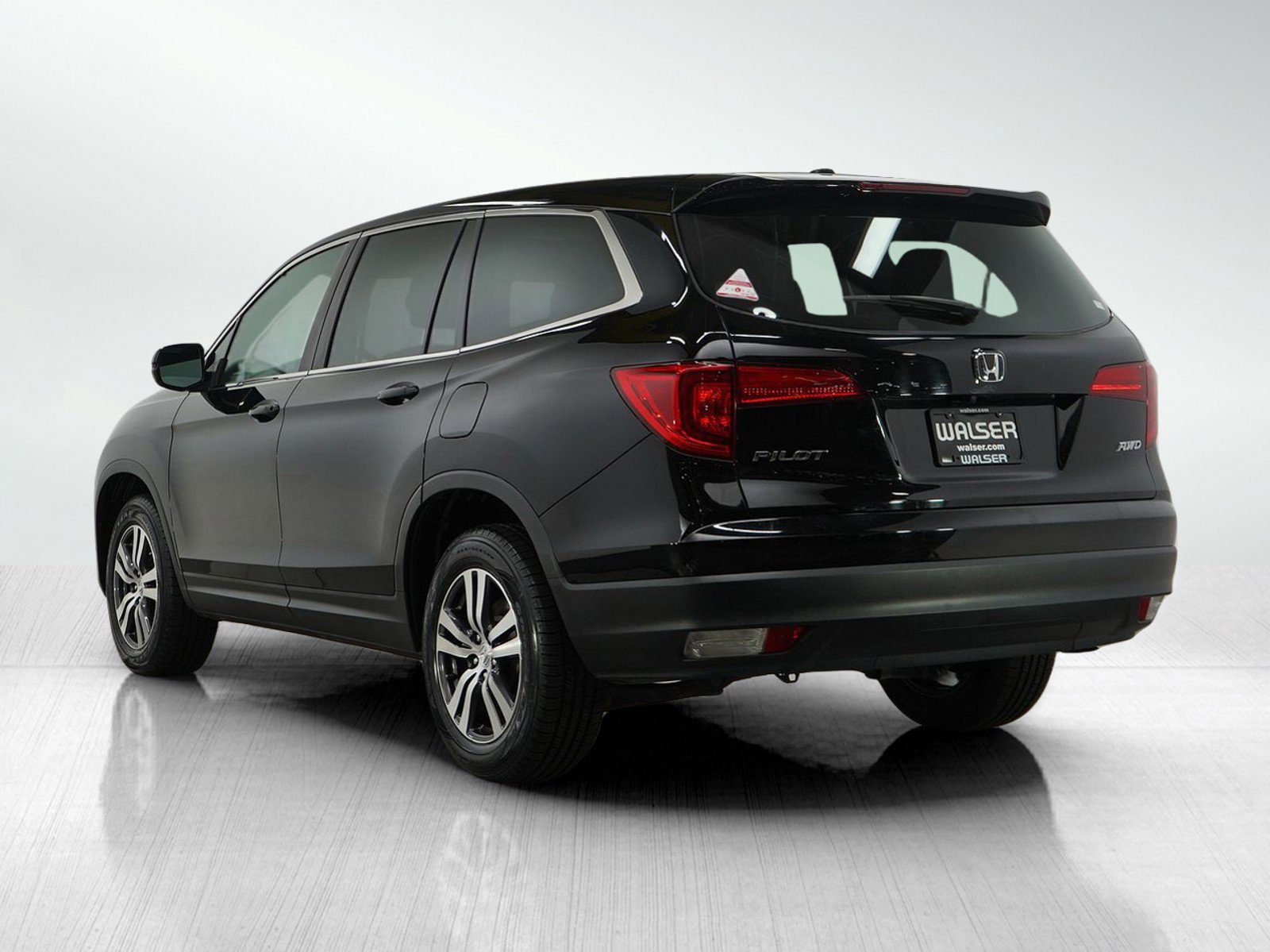 2018 Honda Pilot EX-L photo 3