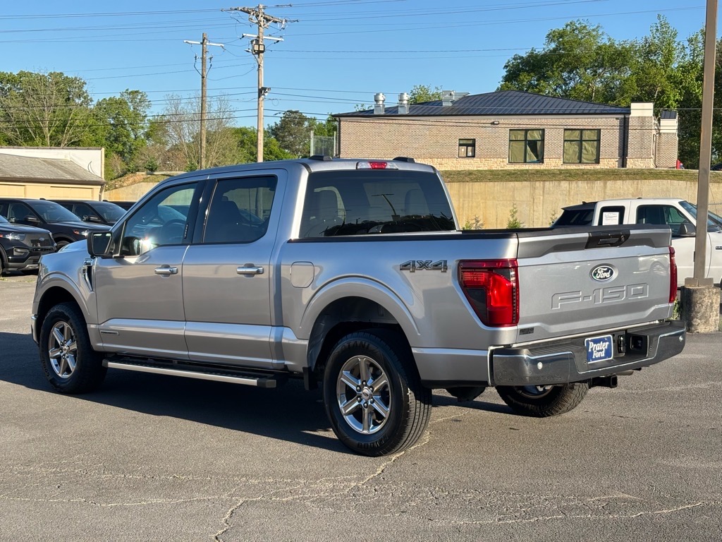 2024 Ford F-150 XLT photo 2