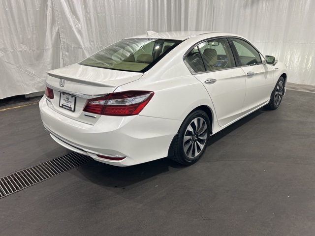 2017 Honda Accord Hybrid EX-L photo 3