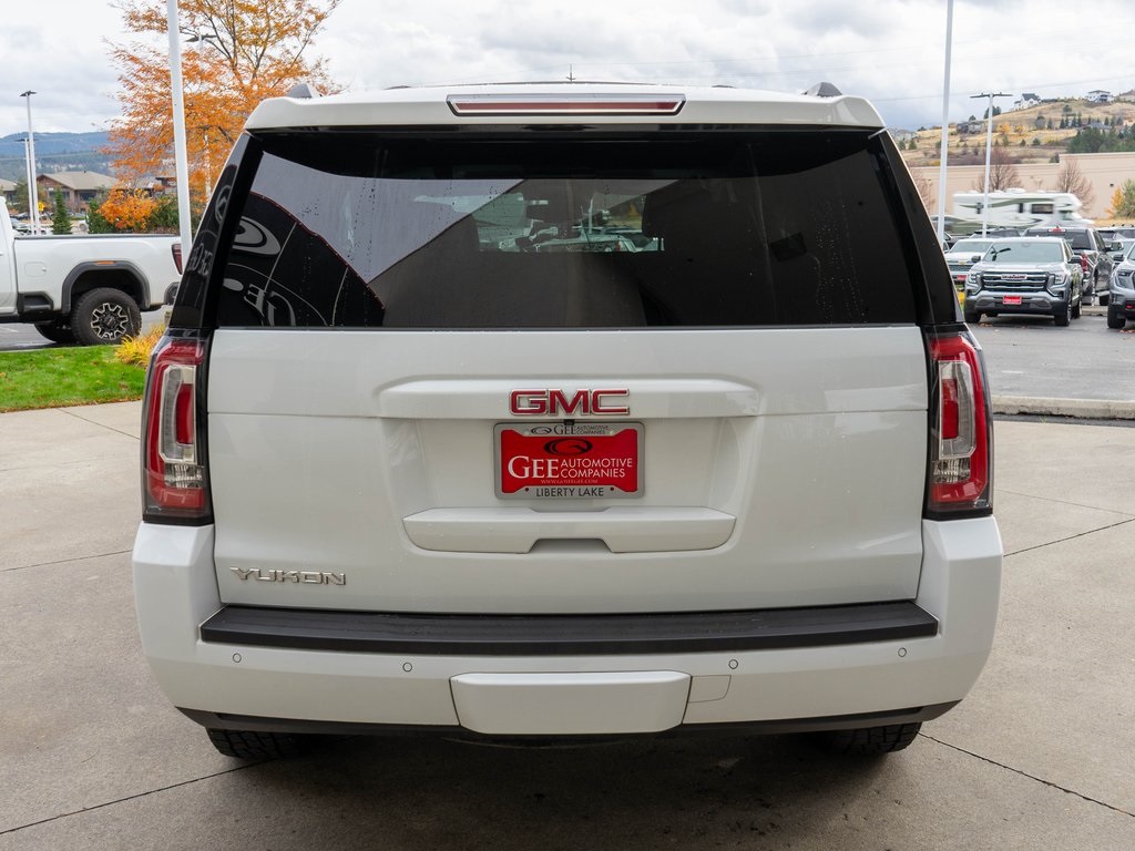 2019 Gmc Yukon SLT photo 4