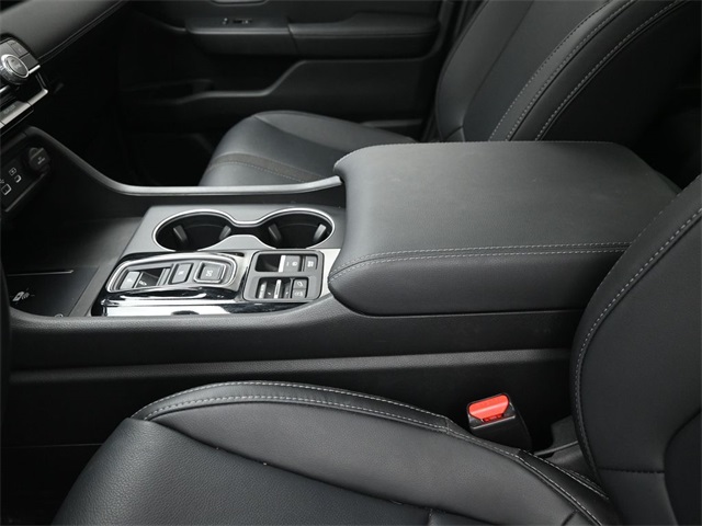 2025 Honda Pilot Touring photo 13