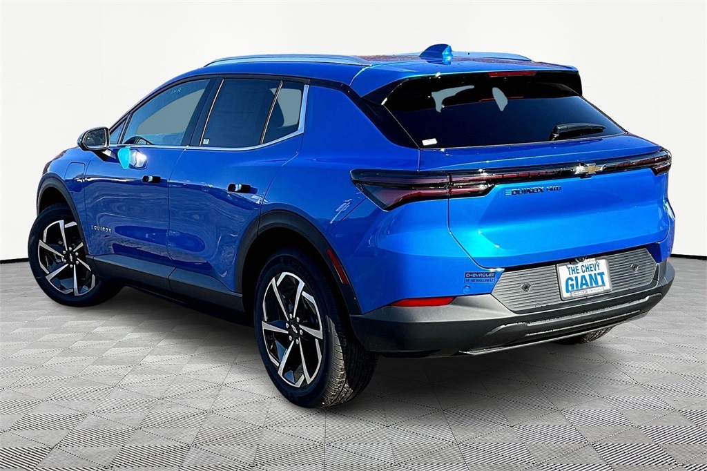2026 Chevrolet Equinox EV 1LT photo 3