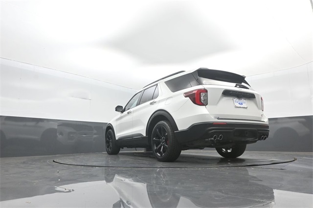 2022 Ford Explorer ST photo 30