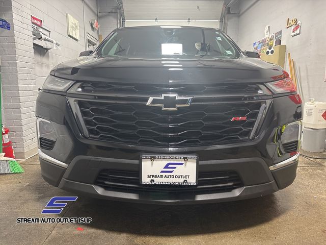 2022 Chevrolet Traverse RS photo 2