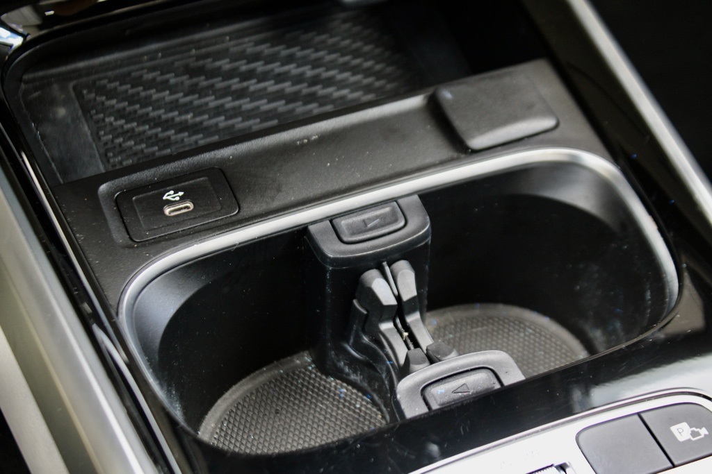 2024 Mercedes Benz EQB 250+ photo 20
