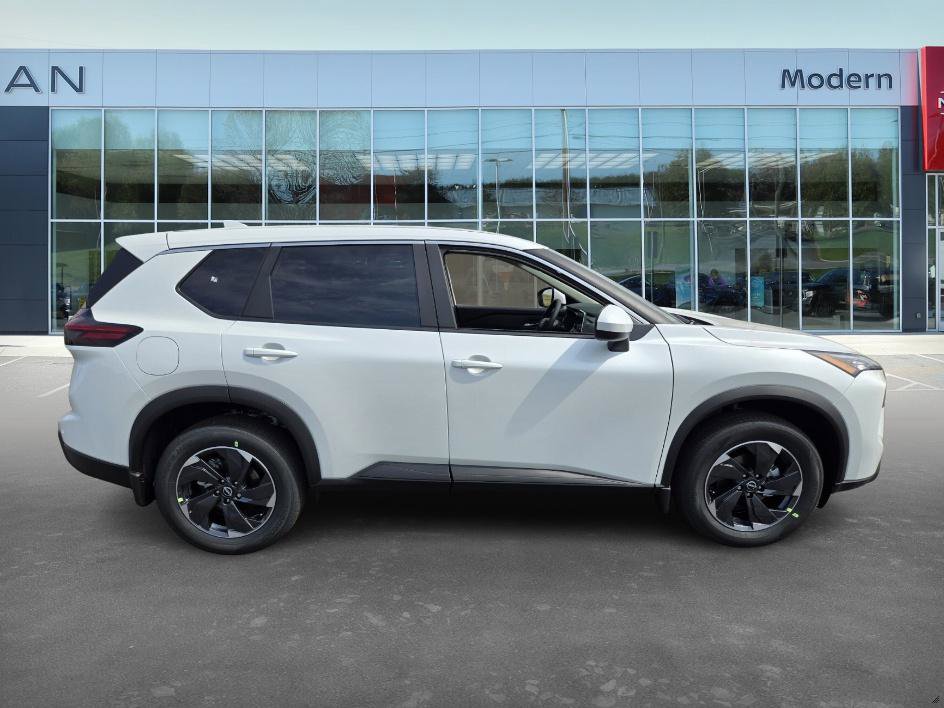 2026 Nissan Rogue SV photo 4