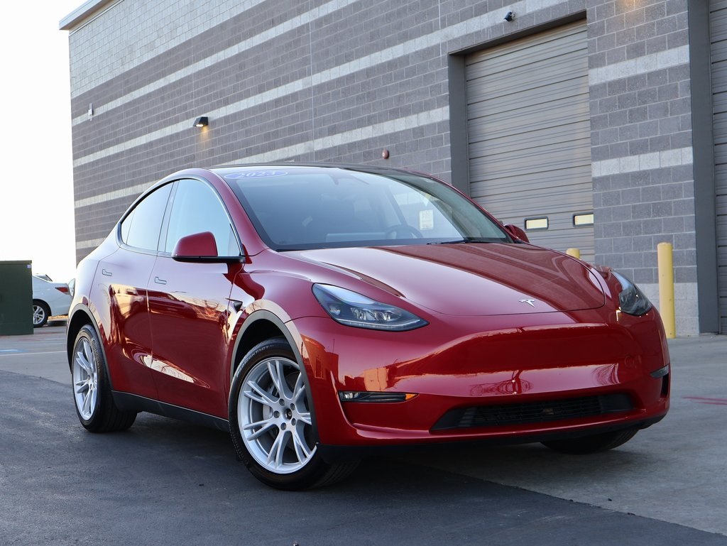 2023 Tesla Model Y Long Range's photo