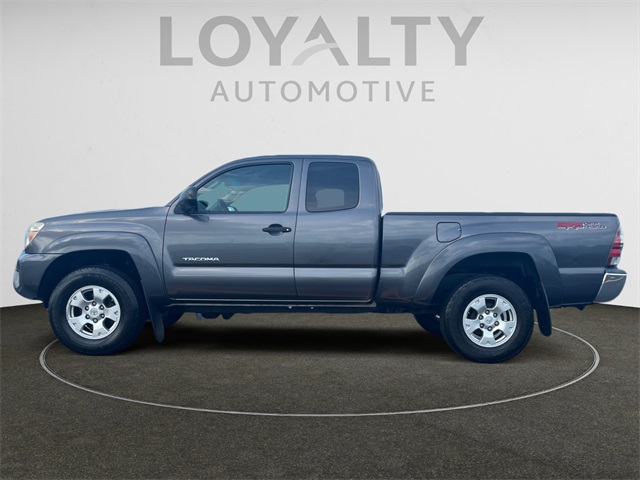 2014 Toyota Tacoma Base photo 2