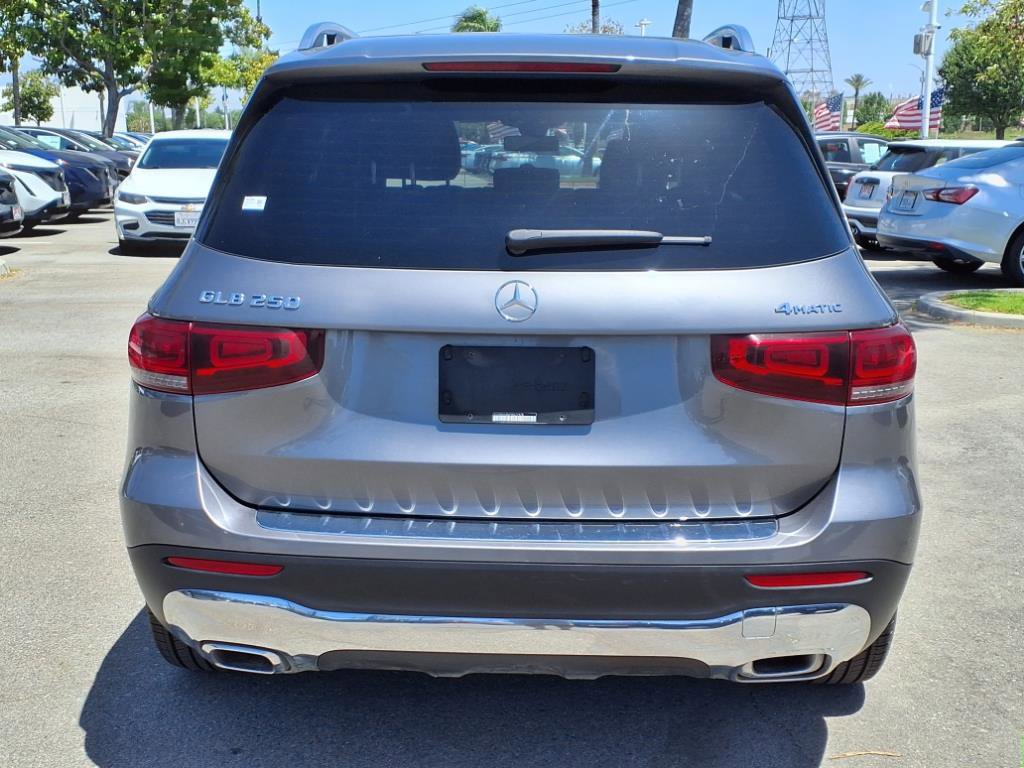 2023 Mercedes Benz GLB 250 4MATIC photo 3