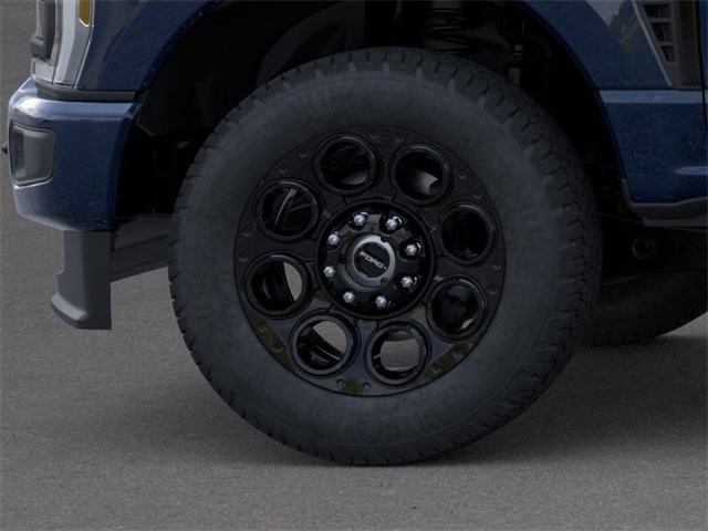 2025 Ford F-250 Lariat photo 2