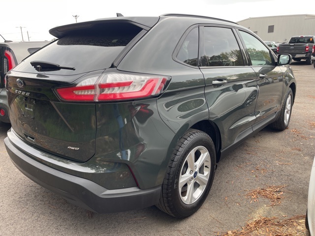 2022 Ford Edge SE photo 3