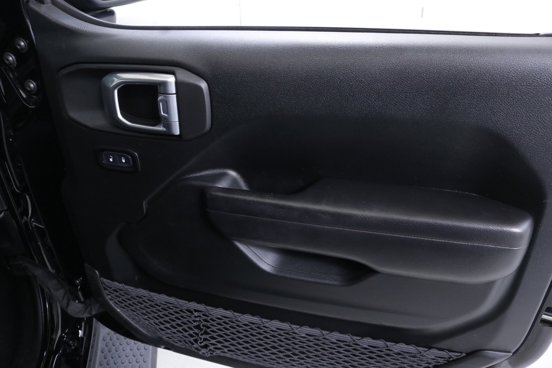 2020 Jeep Wrangler Unlimited Sport Altitude photo 28
