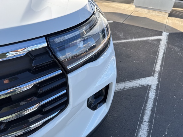 2025 Ford Explorer photo 35