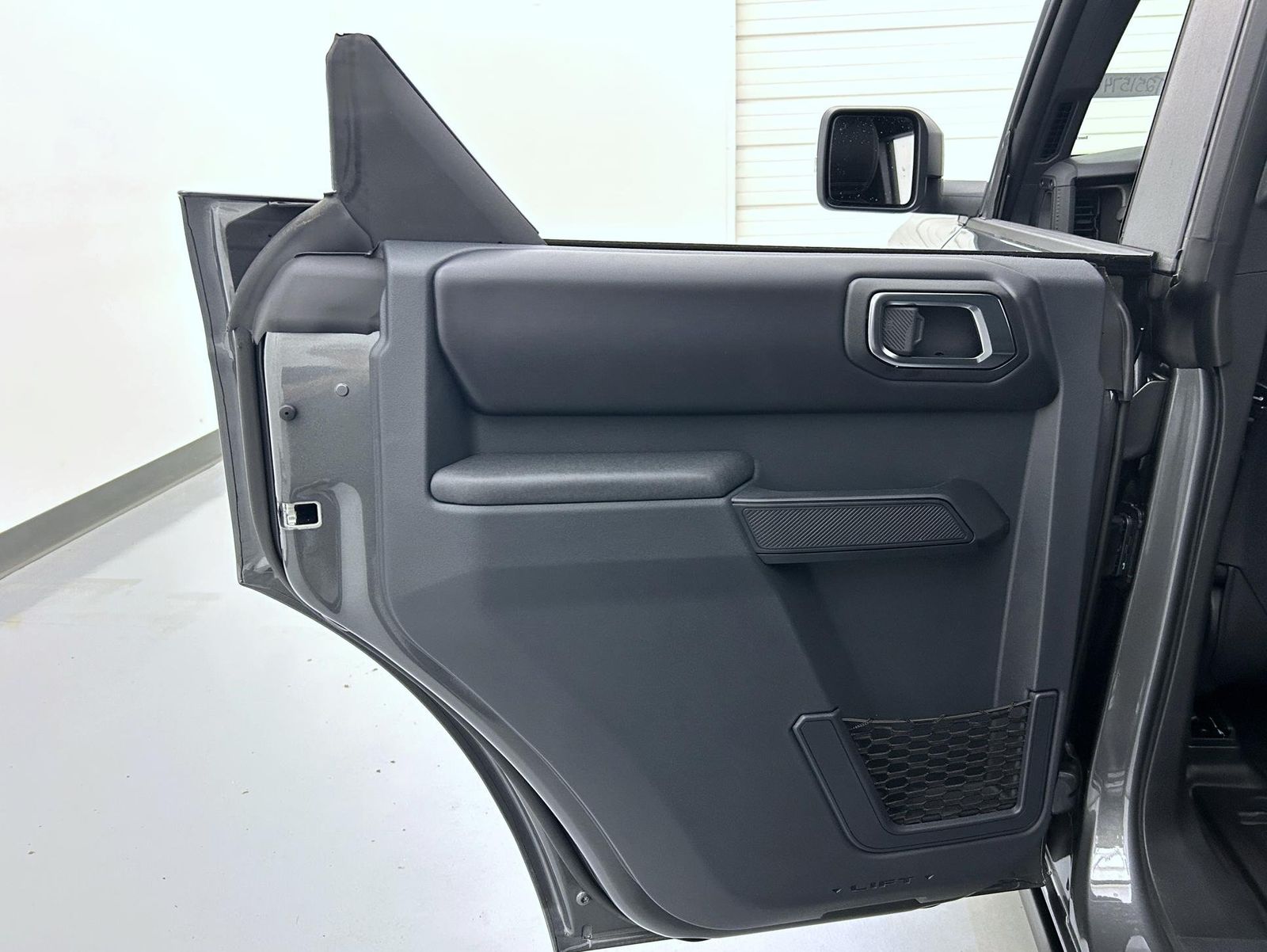 2025 Ford Bronco Badlands photo 19