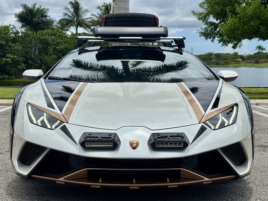 2024 Lamborghini Huracan Sterrato Base photo 3