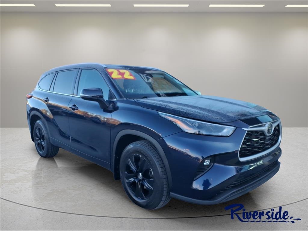 2022 Toyota Highlander XLE's photo
