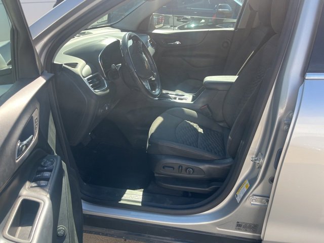 2020 Chevrolet Equinox LT photo 3