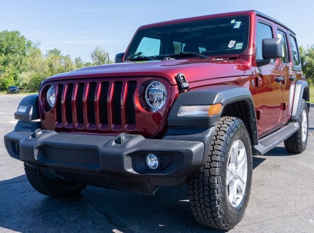 2022 Jeep Wrangler Unlimited Sport S photo 2