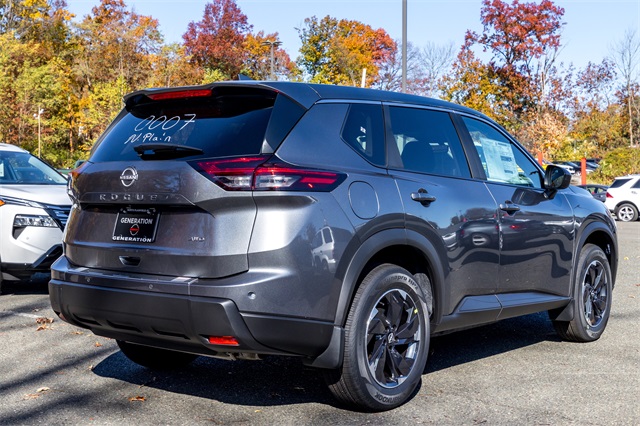 2026 Nissan Rogue SV photo 2