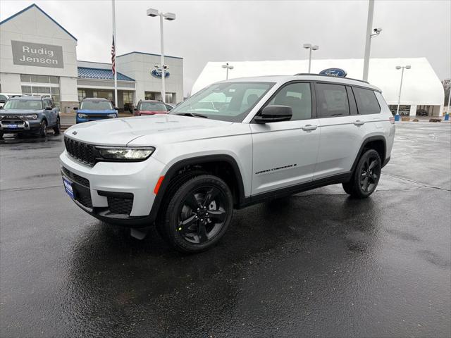 2025 Jeep Grand Cherokee L Altitude's photo