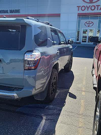 2022 Toyota 4Runner TRD Premium photo 2